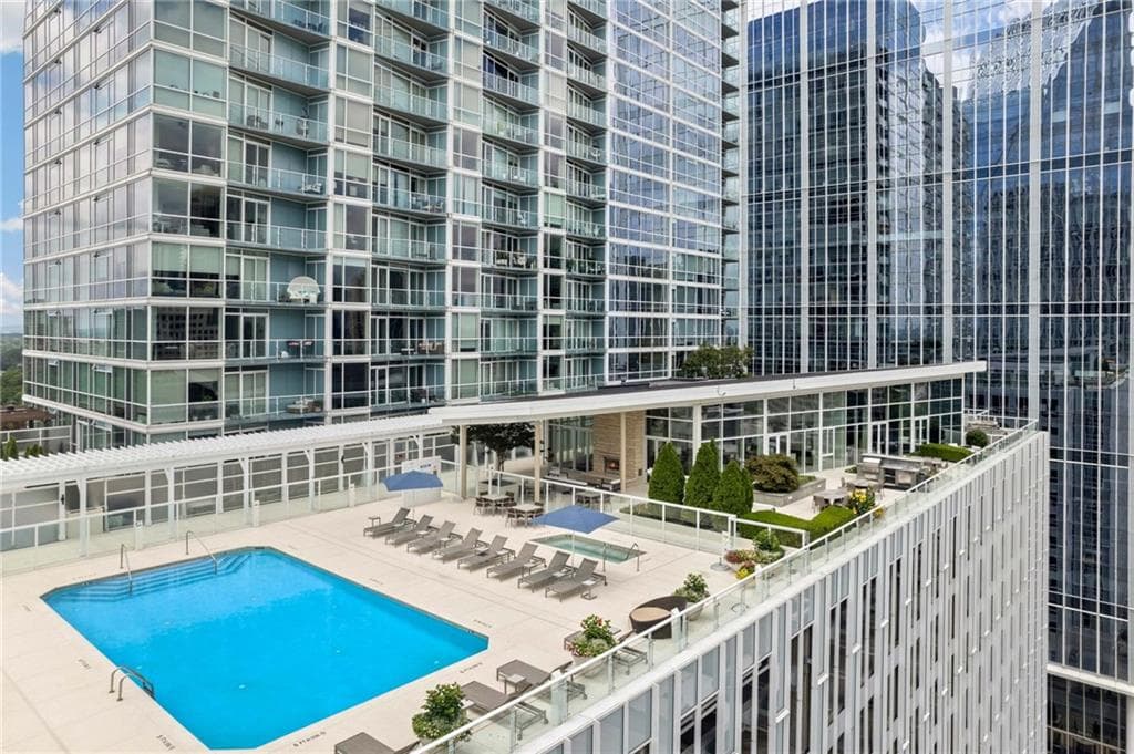 1 bedroom, 1 bathroom, 930 sq ft condominium sold at 3325 Piedmont Road 1507, Atlanta, GA 30305