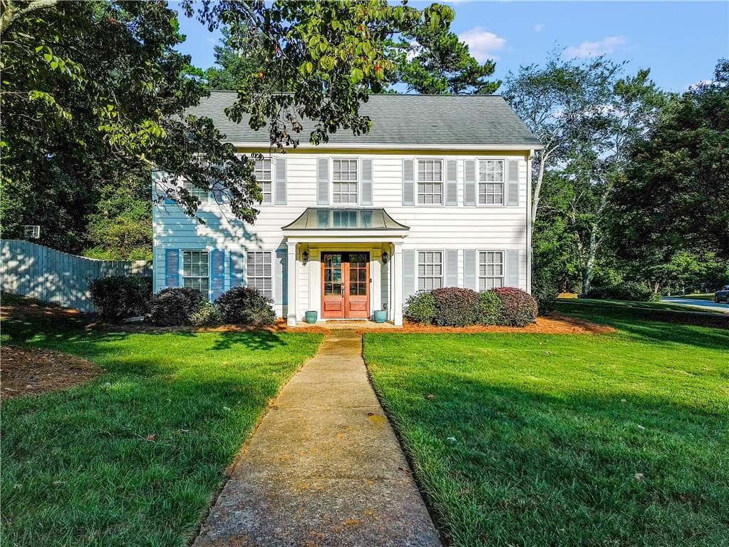 4 bedroom, 3 bathroom, 2,000 sq ft single family residence sold at 3207 Staghorn Court, Marietta, GA 30062