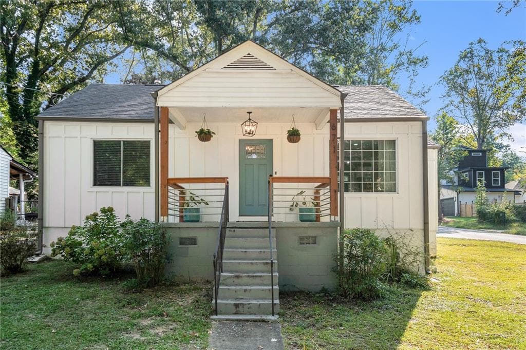 3 bedroom, 2 bathroom, 1,510 sq ft single family residence sold at 671 Center Hill Avenue, Atlanta, GA 30318