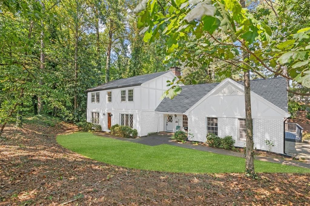 4 bedroom, 3 bathroom, 4,247 sq ft single family residence sold at 965 Heards Ferry Road, Atlanta, GA 30328