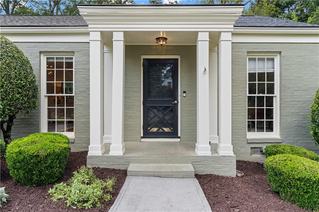 4 bedroom, 4 bathroom, 2,535 sq ft single family residence sold at 1836 Walthall Drive, Atlanta, GA 30318