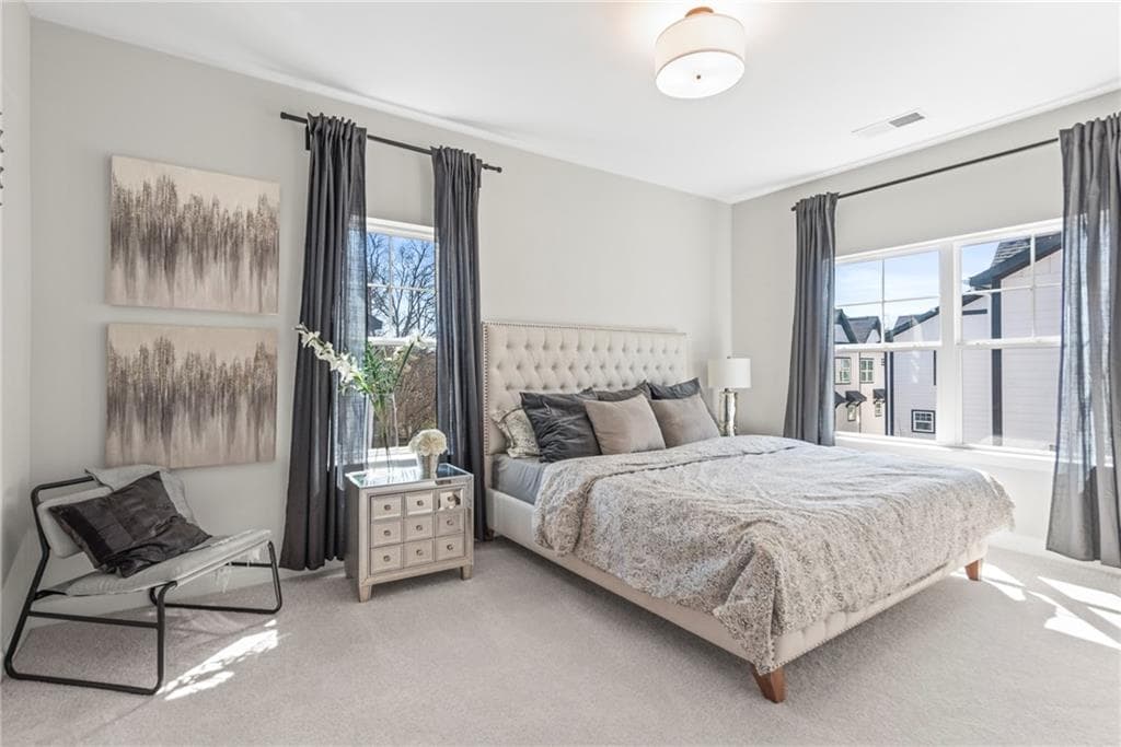 3 bedroom, 4 bathroom, 1,990 sq ft townhouse sold at 1967 Hollywood Road 18, Atlanta, GA 30318