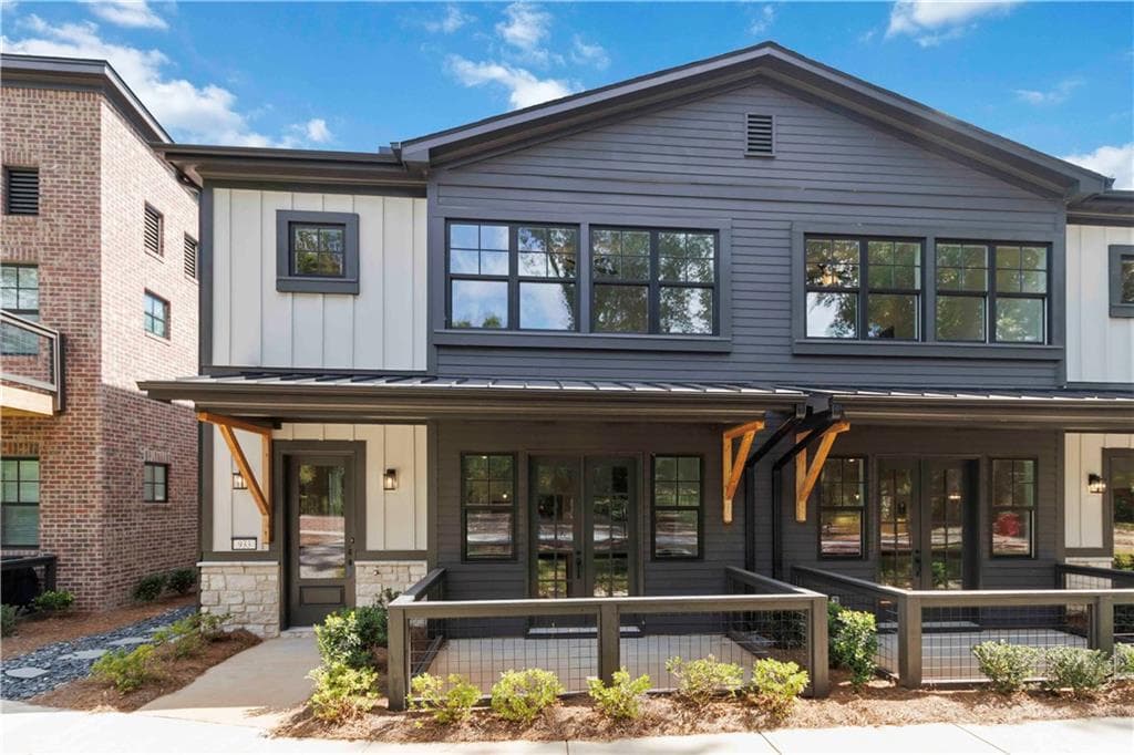 933 Willingham Drive 9, Hapeville, GA 30354 — most recent listing photo