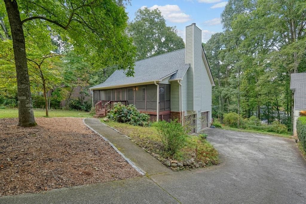 1162 Rolling Green Drive, Acworth, GA 30102 — most recent listing photo