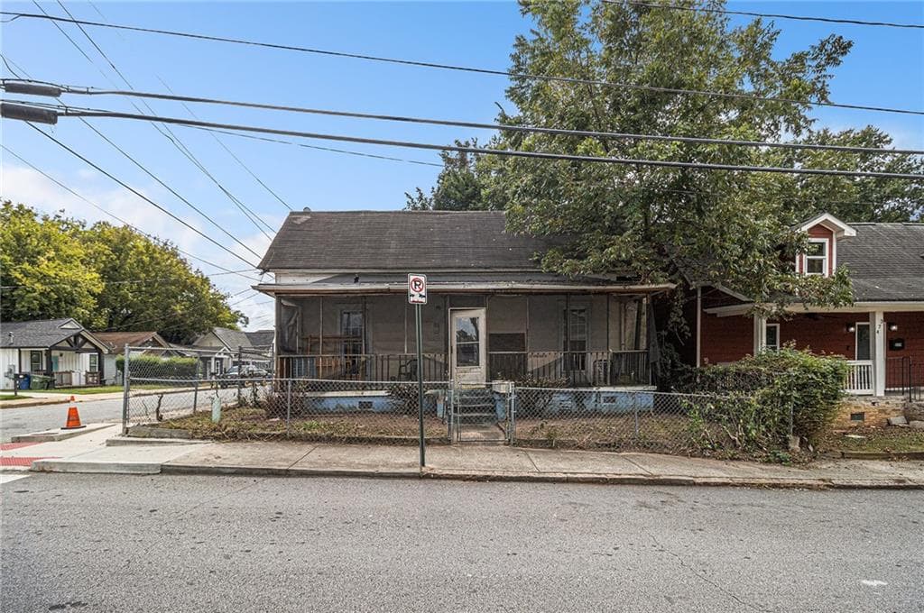 3 bedroom, 1 bathroom, 1,512 sq ft single family residence sold at 370 Bass Street, Atlanta, GA 30310