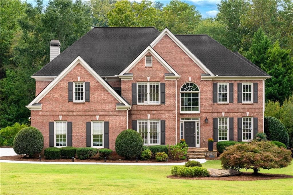 2070 Bluffton Way, Roswell, GA 30075 — most recent listing photo