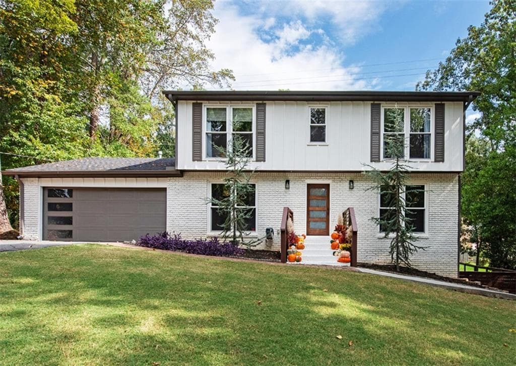 7249 Thornhill Lane, Atlanta, GA 30328 — most recent listing photo