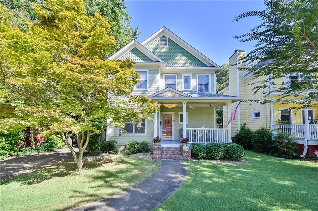 3 bedroom, 3 bathroom, 2,300 sq ft single family residence sold at 392 Ormond Street, Atlanta, GA 30315