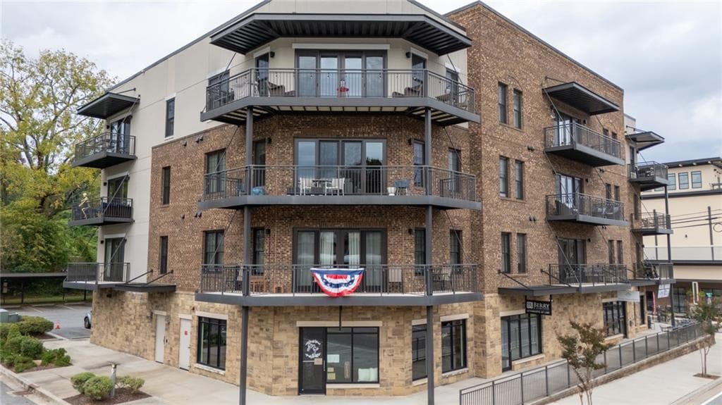 116 W Main Street 2A, Blue Ridge, GA 30513 — most recent listing photo