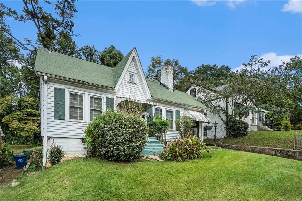 3 bedroom, 1 bathroom, 1,406 sq ft single family residence sold at 1669 Beecher Street, Atlanta, GA 30310