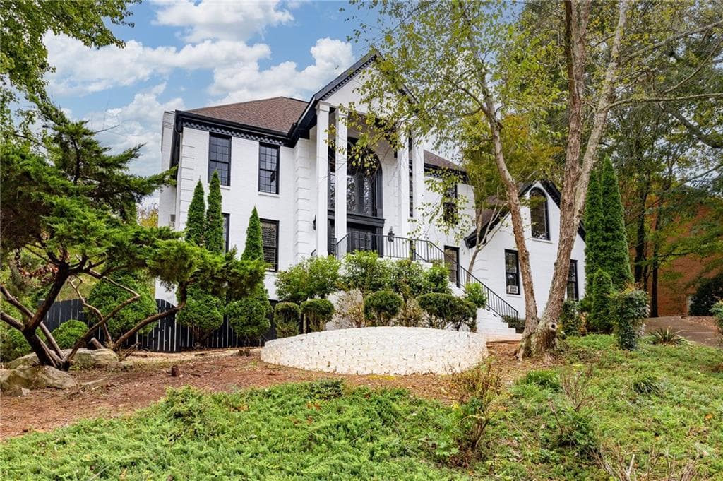 5 bedroom, 5 bathroom, 4,627 sq ft single family residence sold at 762 BEDFORD OAKS Drive, Marietta, GA 30068