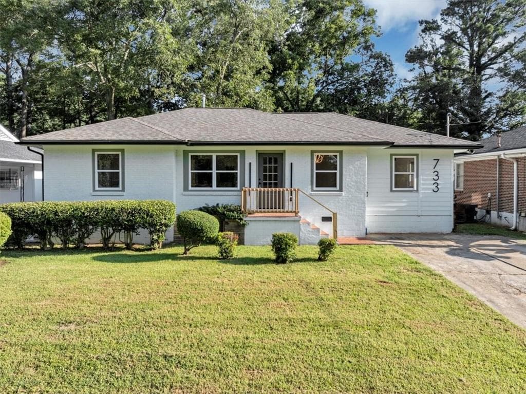 3 bedroom, 2 bathroom, 1,429 sq ft single family residence sold at 733 Pegg Road, Atlanta, GA 30315