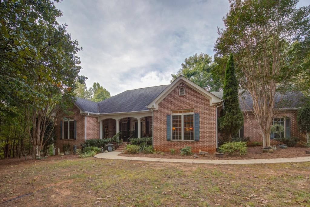 1170 Calhoun Road, Dahlonega, GA 30533 — most recent listing photo