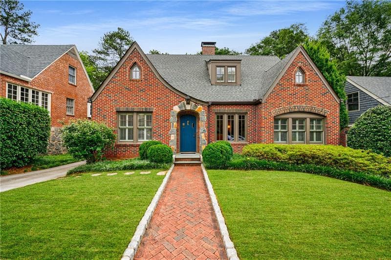 4 bedroom, 4 bathroom, 3,289 sq ft single family residence sold at 1146 Cumberland Road, Atlanta, GA 30306