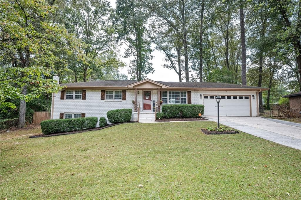260 Diane Drive, Smyrna, GA 30082 — most recent listing photo