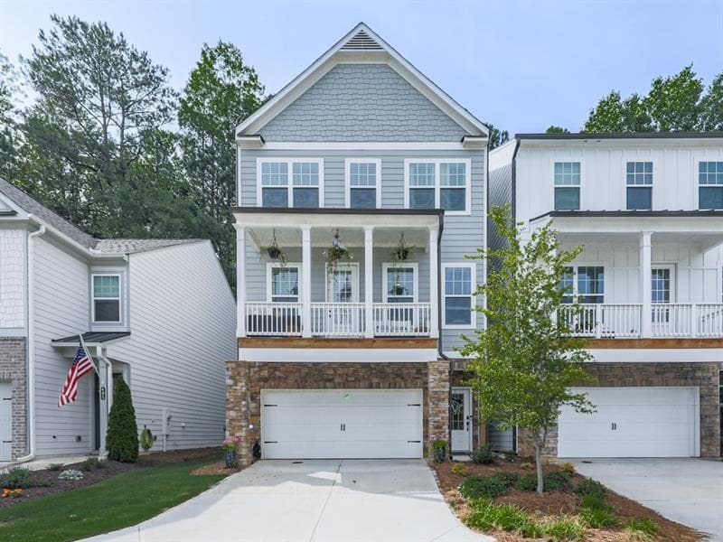 3 bedroom, 3 bathroom, 2,741 sq ft single family residence sold at 499 Bishop Lane, Woodstock, GA 30188
