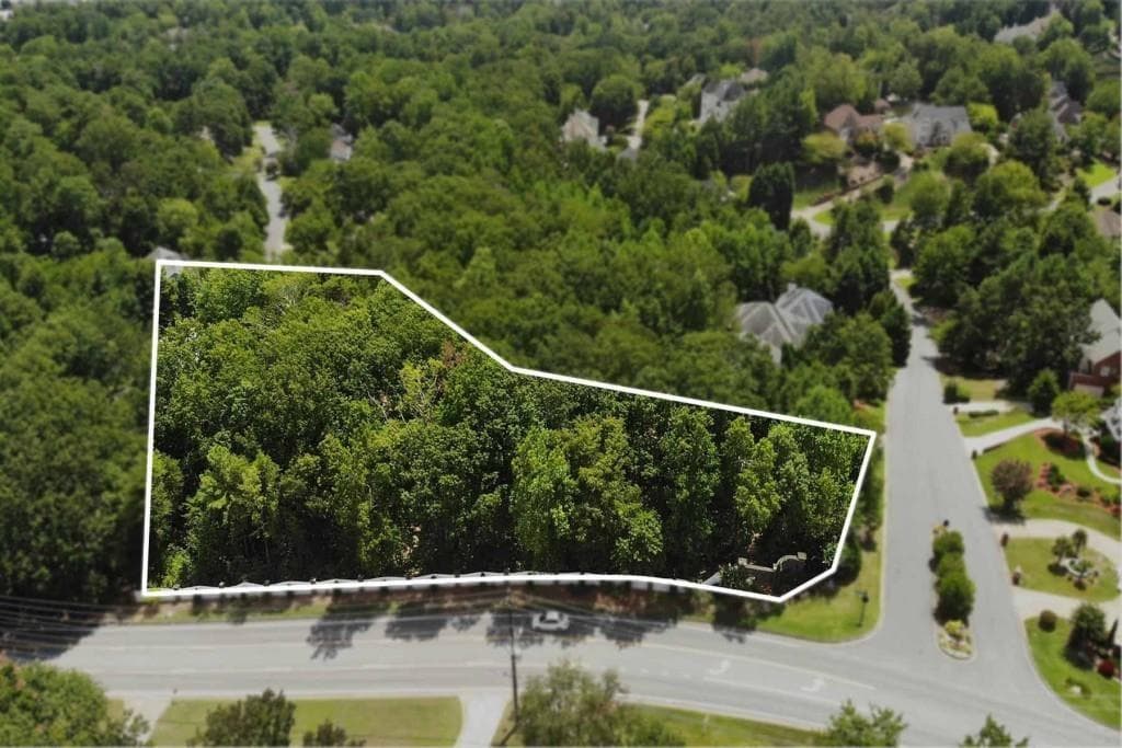 single family residence sold at 1941 Pine Bluff, Marietta, GA 30062