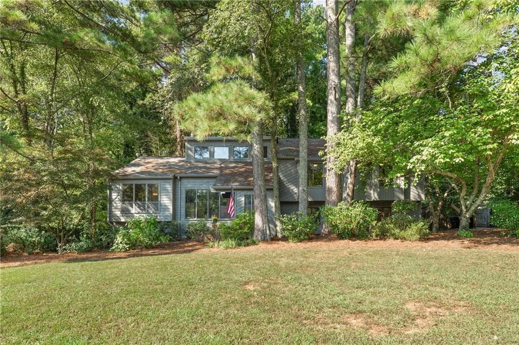 5 bedroom, 3 bathroom, 3,254 sq ft single family residence sold at 20 Ashton Woods Drive, Marietta, GA 30068