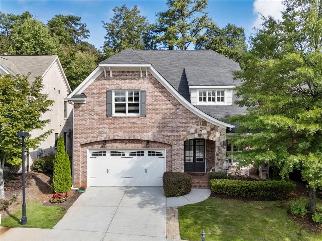 5 bedroom, 4 bathroom, 3,611 sq ft single family residence sold at 484 Glenmanor Court, Atlanta, GA 30328