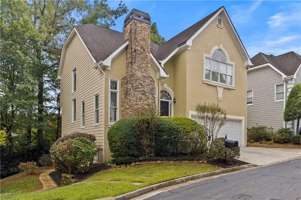 4 bedroom, 4 bathroom, 3,285 sq ft single family residence sold at 1902 Connemara Drive, Atlanta, GA 30341