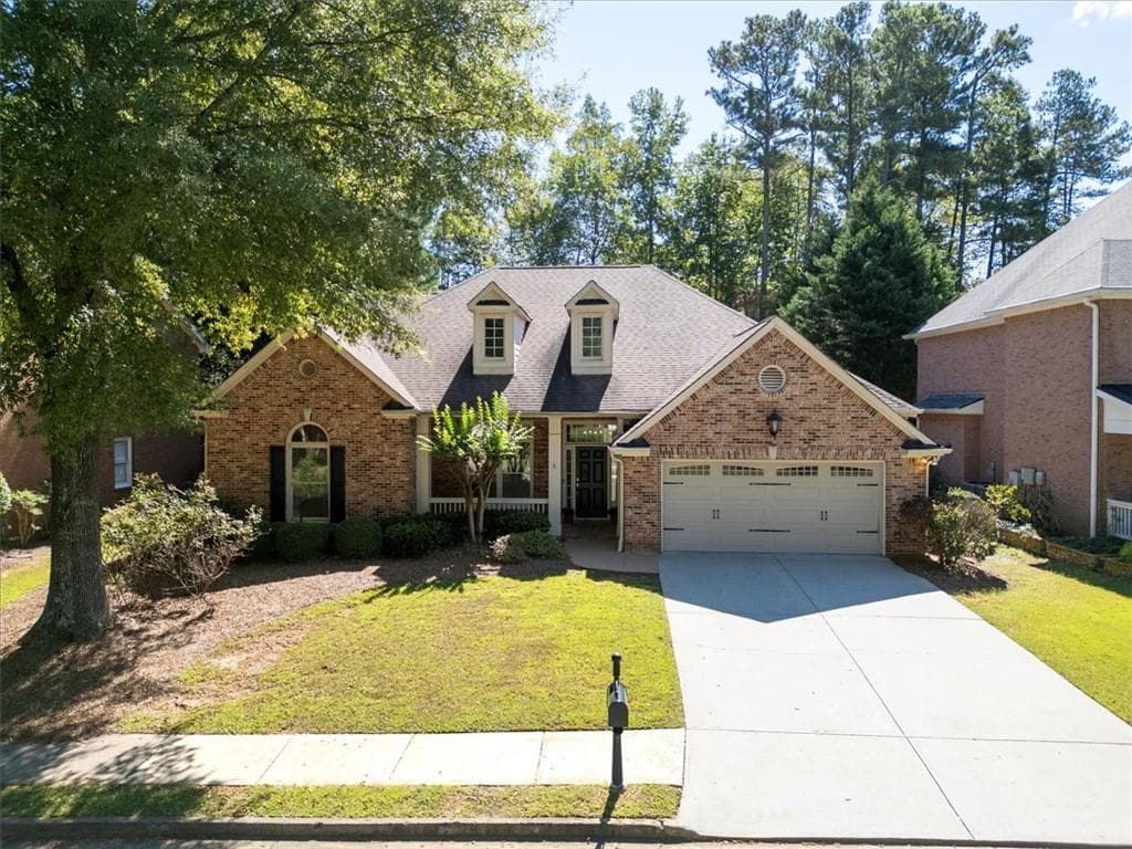 1065 Beacon Hill Crossing, Alpharetta, GA 30005 — most recent listing photo