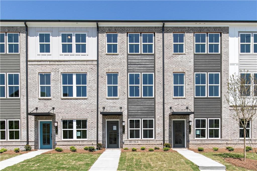 2 bedroom, 4 bathroom, 1,573 sq ft townhouse sold at 1434 Creekside Circle, Atlanta, GA 30318