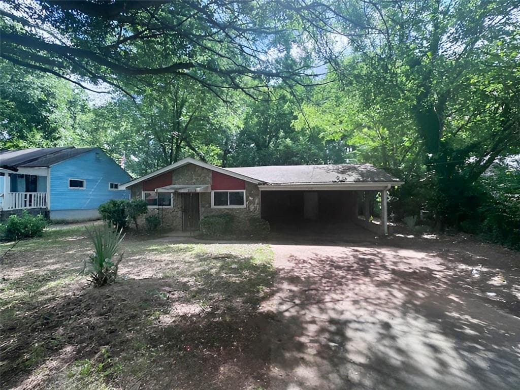 3 bedroom, 2 bathroom, 1,175 sq ft single family residence sold at 2318 Browns Mill Road, Atlanta, GA 30315