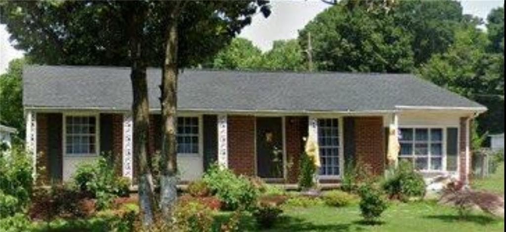 3 bedroom, 1 bathroom, 1,248 sq ft single family residence sold at 2620 WALNUT Road, Gainesville, GA 30506