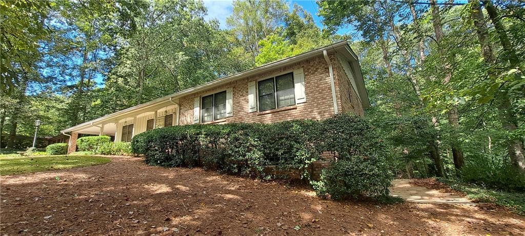 2600 Amberly Drive, Dunwoody, GA 30360 — most recent listing photo