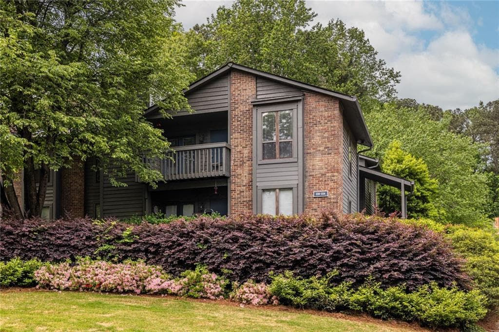 223 Tuxworth Circle, Decatur, GA 30033 — most recent listing photo