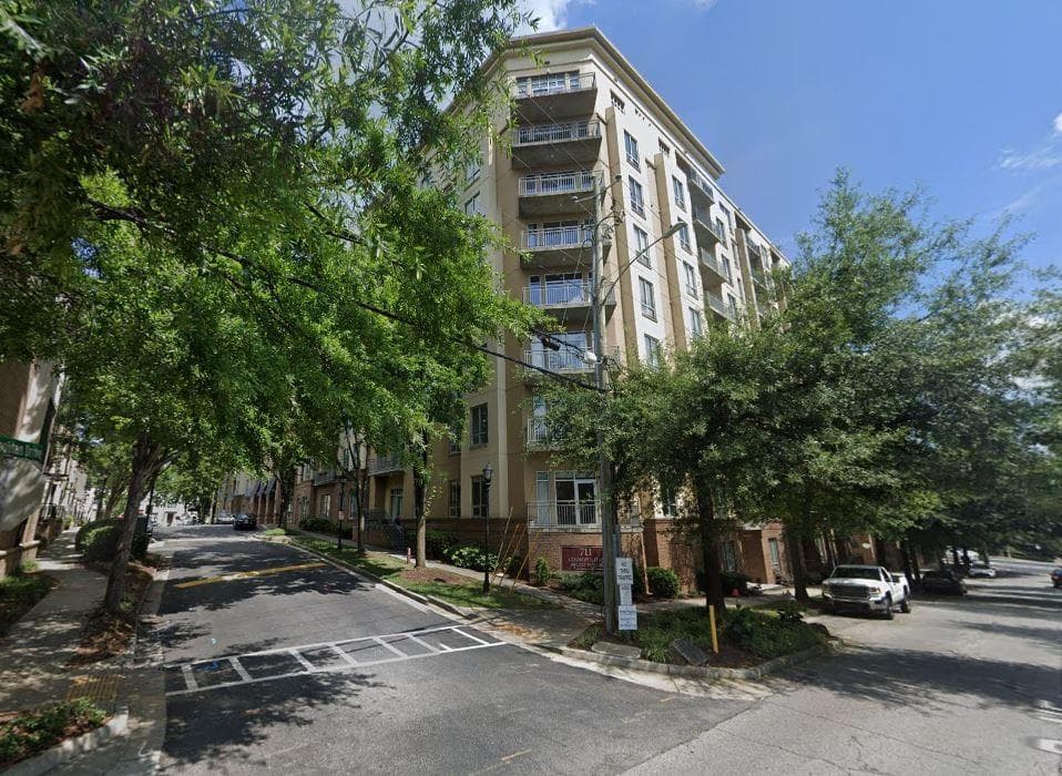 1 bedroom, 1 bathroom, 671 sq ft condominium sold at 711 Cosmopolitan Drive 527, Atlanta, GA 30324