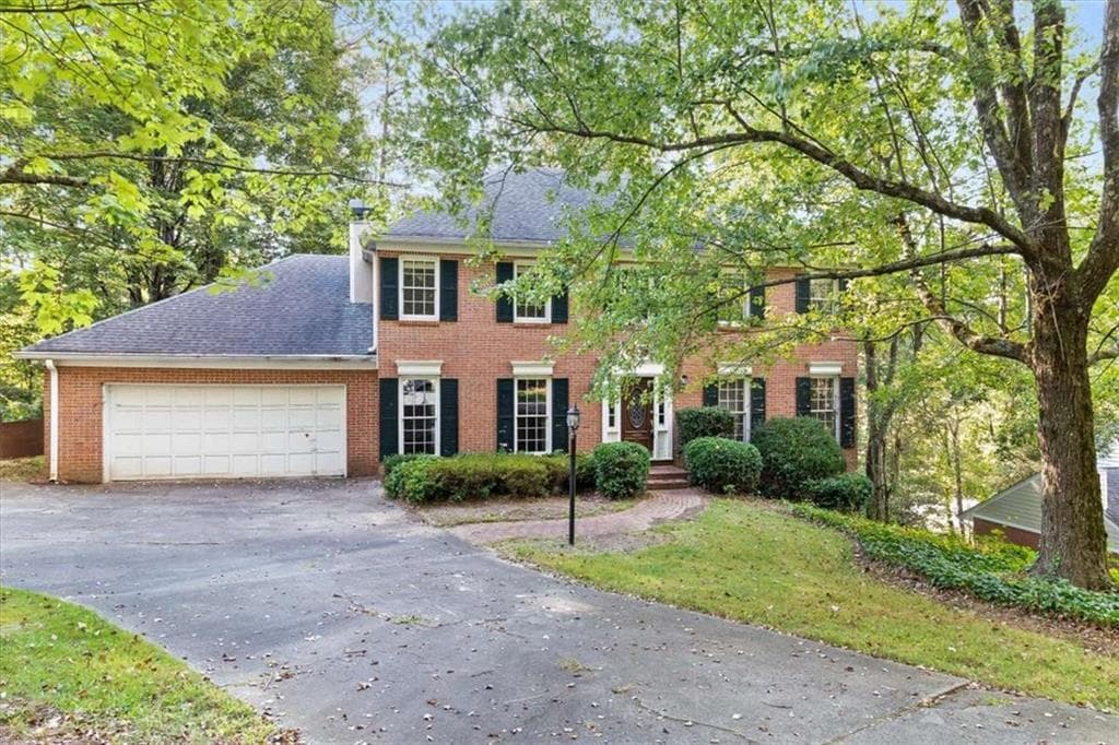 4 bedroom, 3 bathroom, 2,952 sq ft single family residence sold at 1731 E Bank Drive, Marietta, GA 30068