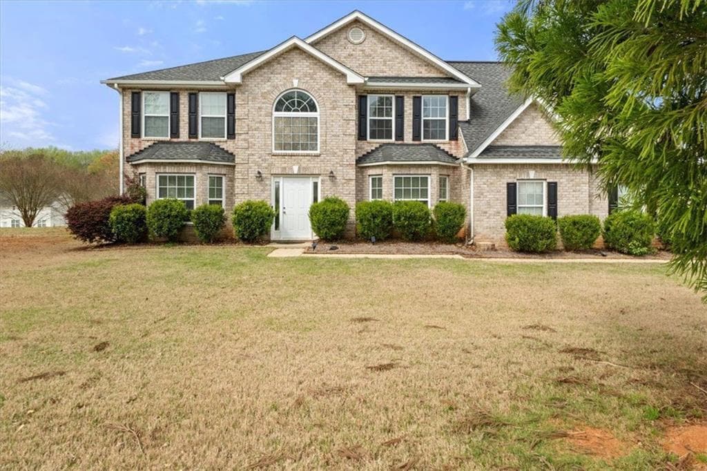 5 bedroom, 3 bathroom, 3,180 sq ft single family residence for sale at 552 Trotters Lane, Mcdonough, GA 30252
