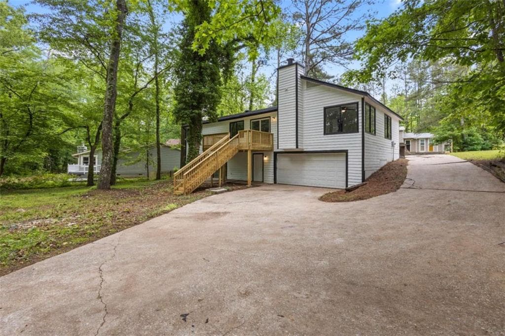 6 bedroom, 3 bathroom single family residence sold at 9438 Cedar Creek Place, Douglasville, GA 30135