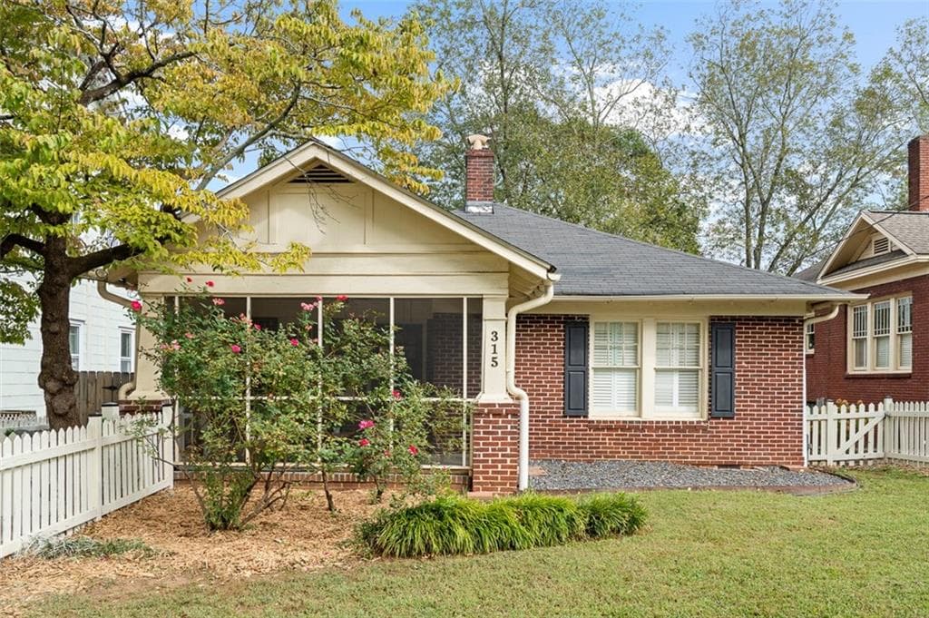 2 bedroom, 2 bathroom, 1,608 sq ft single family residence sold at 315 Elmira Place, Atlanta, GA 30307