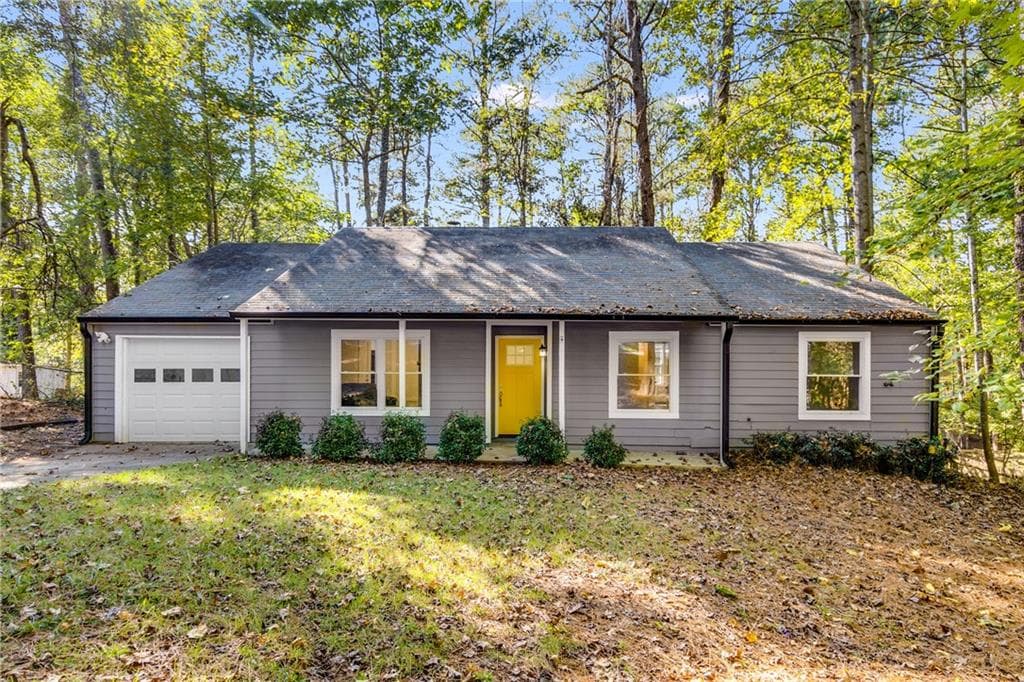 3 bedroom, 2 bathroom, 1,402 sq ft single family residence sold at 230 Apple Branch Drive, Woodstock, GA 30188