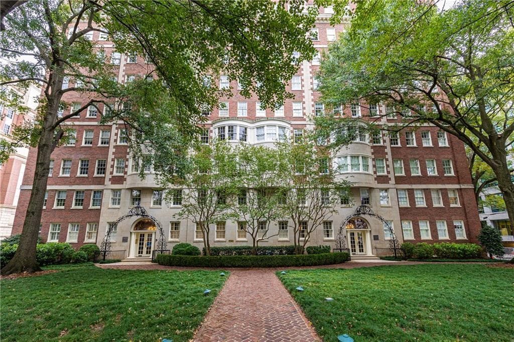 1327 Peachtree Street 303, Atlanta, GA 30309 — most recent listing photo