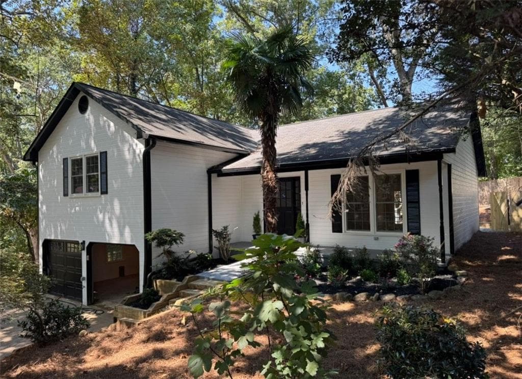 3 bedroom, 3 bathroom, 1,566 sq ft single family residence sold at 2935 HAMILTON Road, Cumming, GA 30041