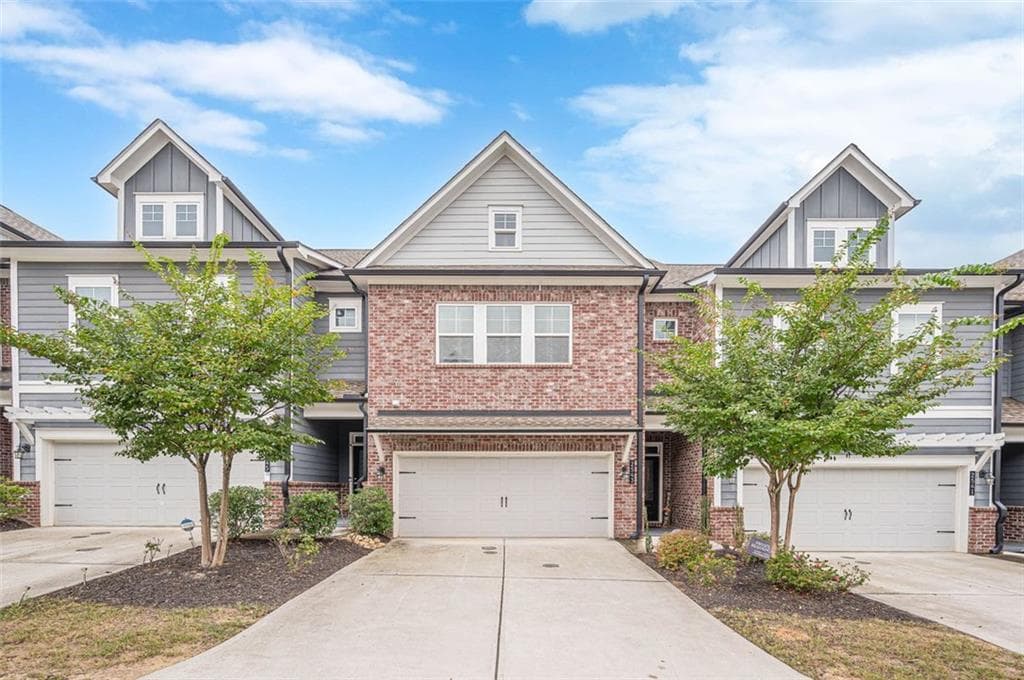 3 bedroom, 4 bathroom, 2,313 sq ft townhouse sold at 2543 Oakbourne Lane, Smyrna, GA 30080