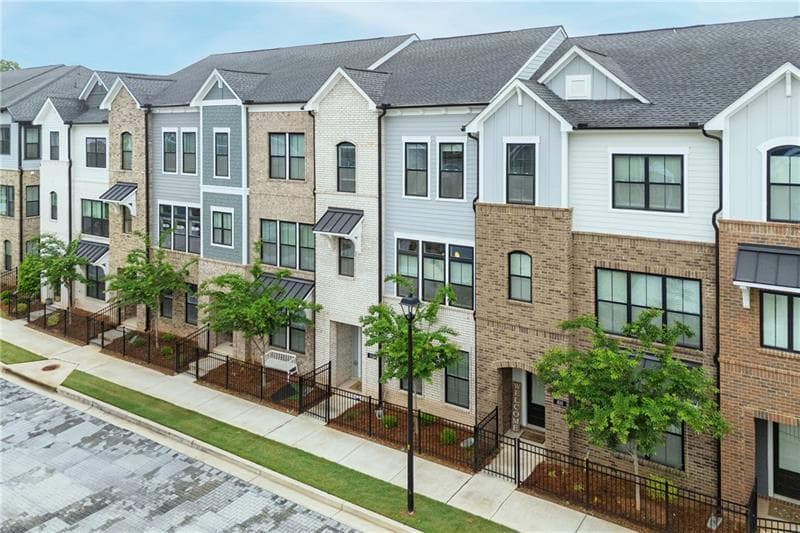 820 Kenway Avenue, Roswell, GA 30076 — most recent listing photo