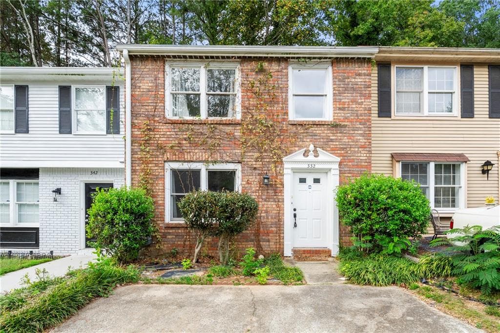 2 bedroom, 2 bathroom, 1,280 sq ft townhouse sold at 332 Hamilton Trace, Marietta, GA 30068