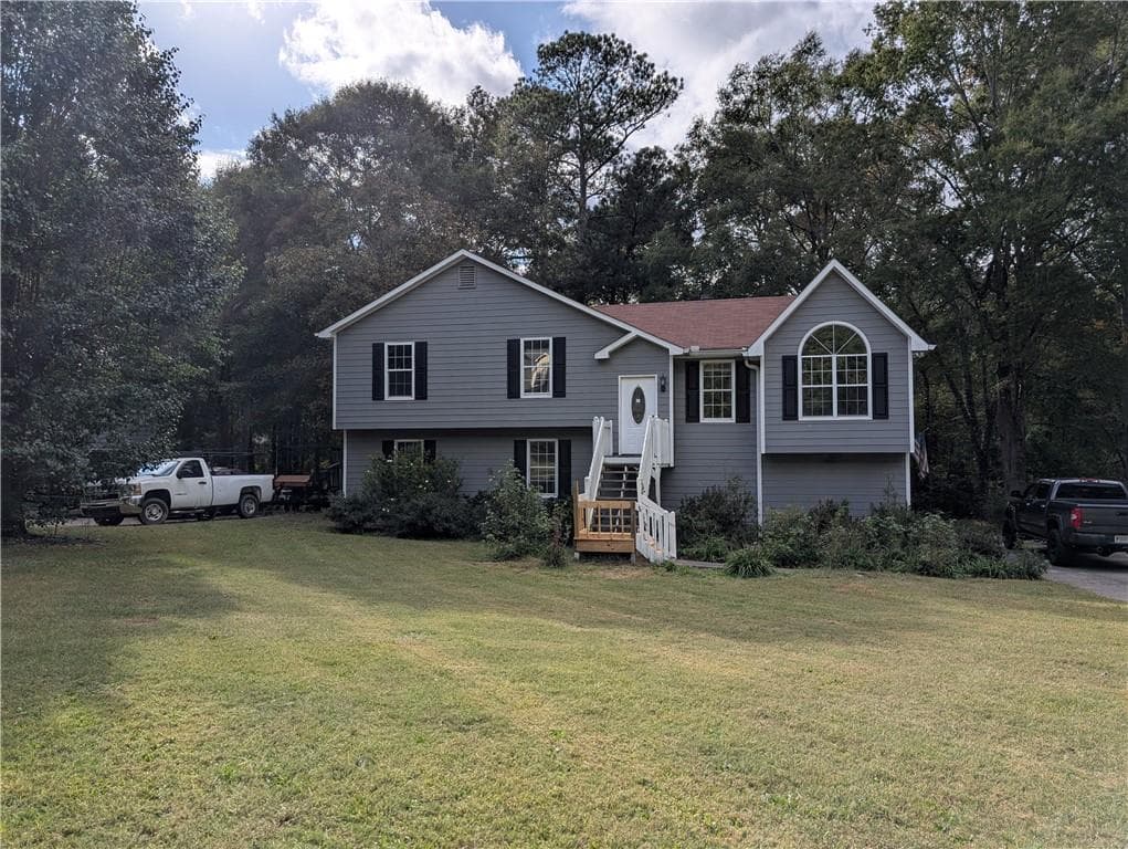 4 bedroom, 3 bathroom, 1,962 sq ft single family residence sold at 615 Amberwood Place, Euharlee, GA 30145