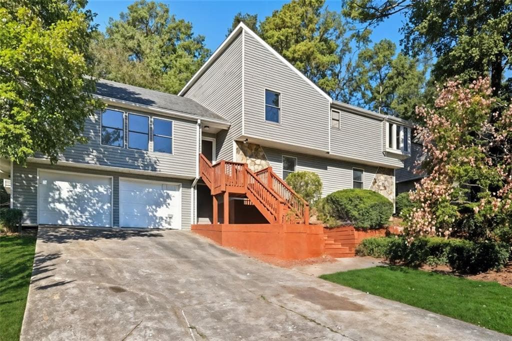 2161 DEEP WOODS Way, Marietta, GA 30062 — most recent listing photo