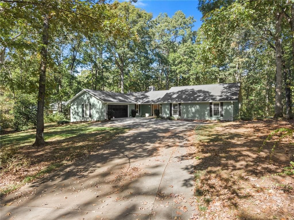 2856 Woodbriar Drive, Gainesville, GA 30506 — most recent listing photo