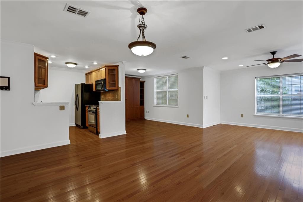 3655 Habersham Road 254B, Atlanta, GA 30305 — most recent listing photo