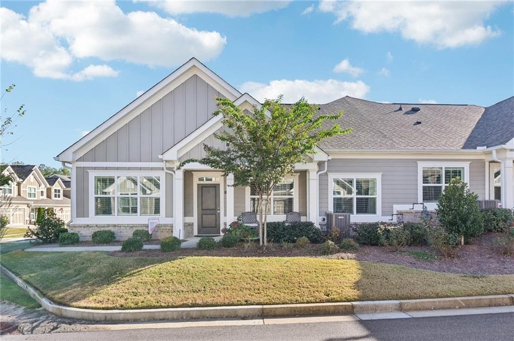 3 bedroom, 3 bathroom, 2,308 sq ft condominium sold at 1502 Lexington Green Pines, Cumming, GA 30040