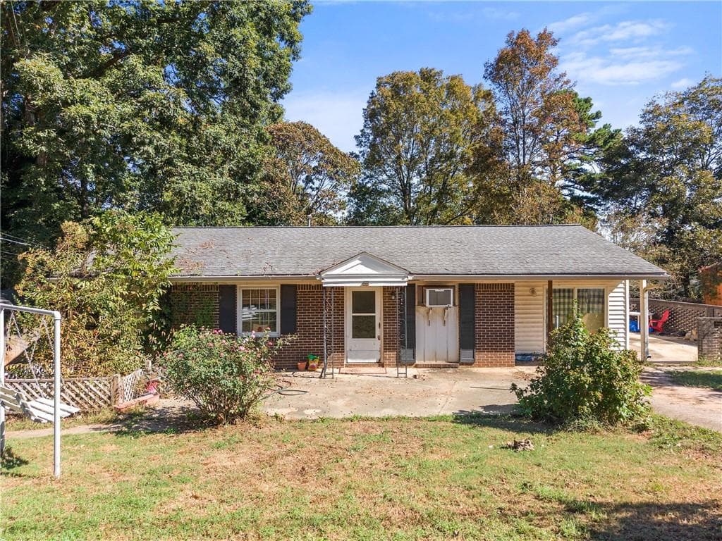2915 Mustang Drive, Gainesville, GA 30507 — most recent listing photo