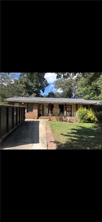 4 bedroom, 2 bathroom, 1,805 sq ft single family residence sold at 6122 Hillpine Drive, Douglasville, GA 30135
