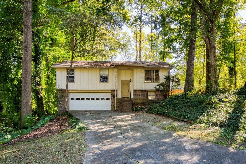 3 bedroom, 2 bathroom, 1,239 sq ft single family residence sold at 2631 Mill Court, Atlanta, GA 30360