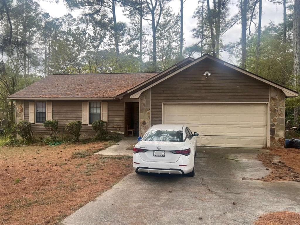 3 bedroom, 2 bathroom, 1,392 sq ft single family residence sold at 8737 Edenton Way, Jonesboro, GA 30238